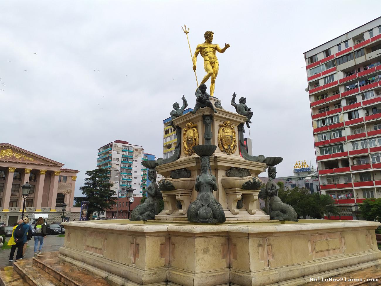 batumi-statues batumi-statues